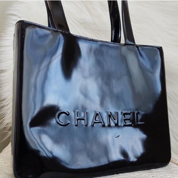 CHANEL tote bag shoulder enamel patent leather black